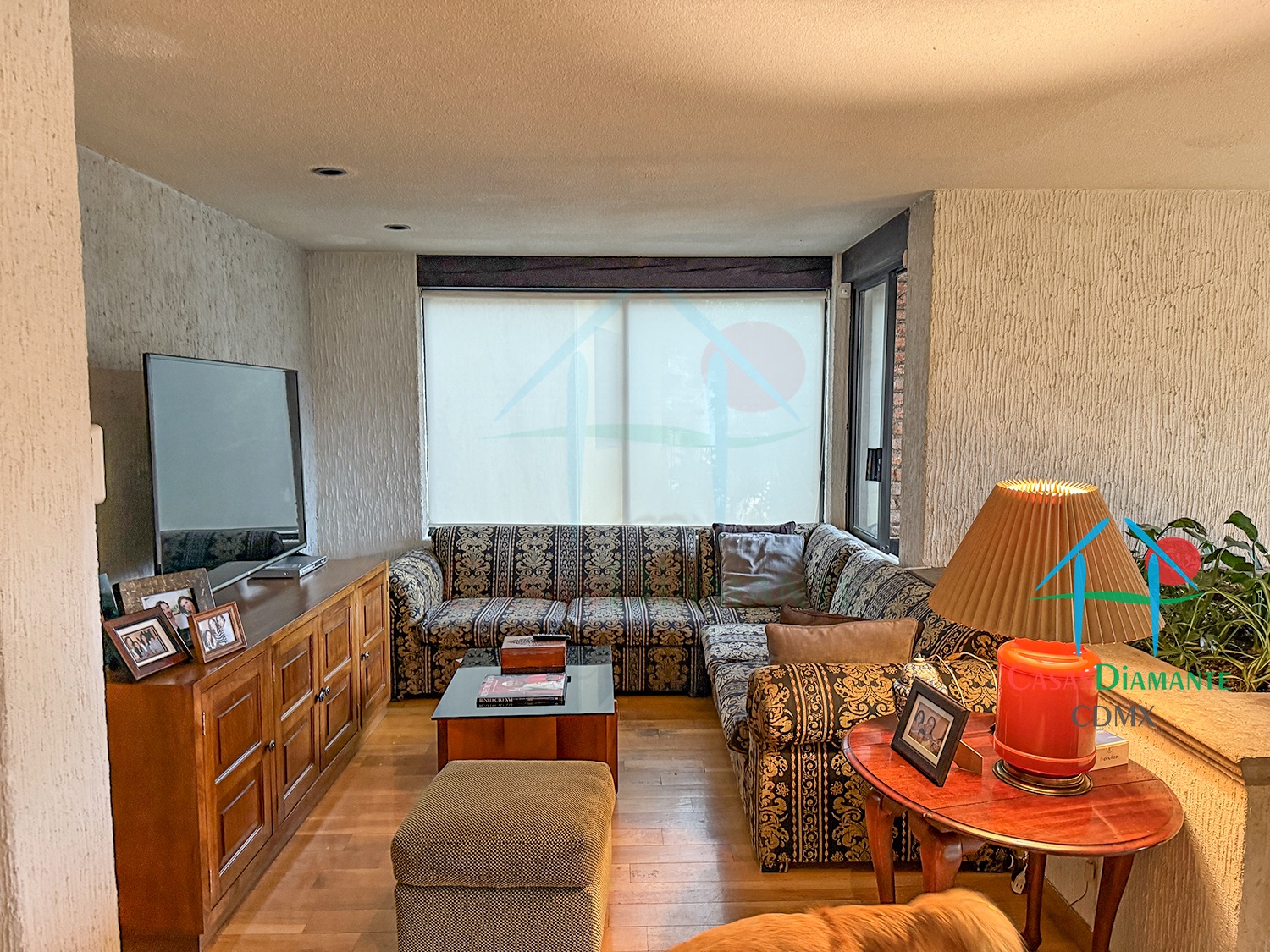 Interlomas Casa Rubén AB - Sala de televisión 4